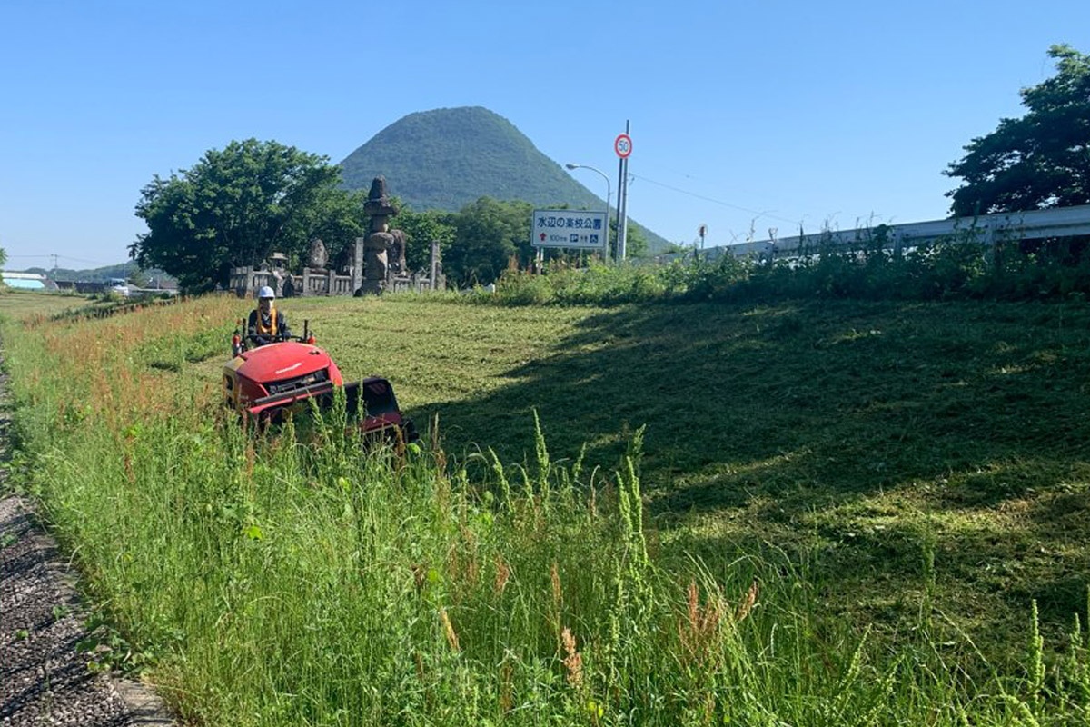 株式会社協和土建｜私たちは地域の自然と暮らしを守る「河川維持工事」「林道工事」「砂防工事」を中心に展開する土木会社です