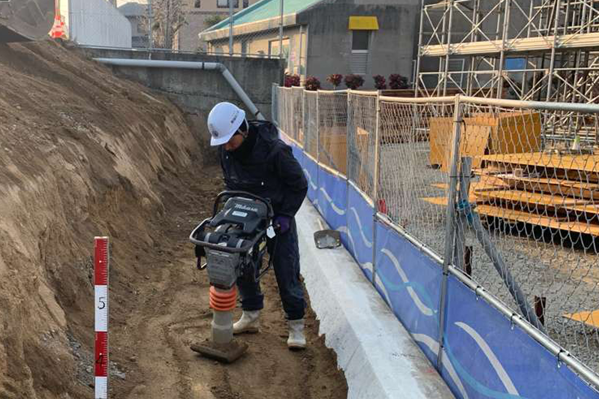 株式会社協和土建｜私たちは地域の自然と暮らしを守る「河川維持工事」「林道工事」「砂防工事」を中心に展開する土木会社です