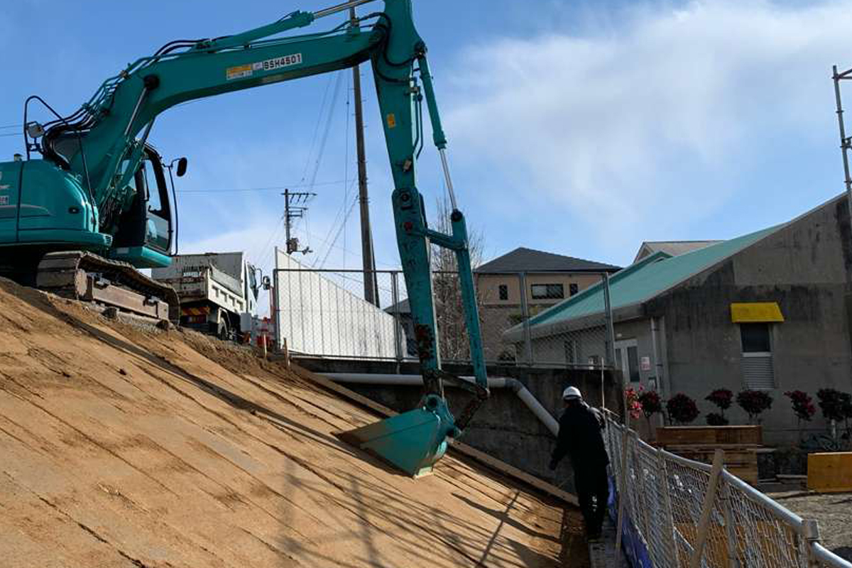 株式会社協和土建｜私たちは地域の自然と暮らしを守る「河川維持工事」「林道工事」「砂防工事」を中心に展開する土木会社です